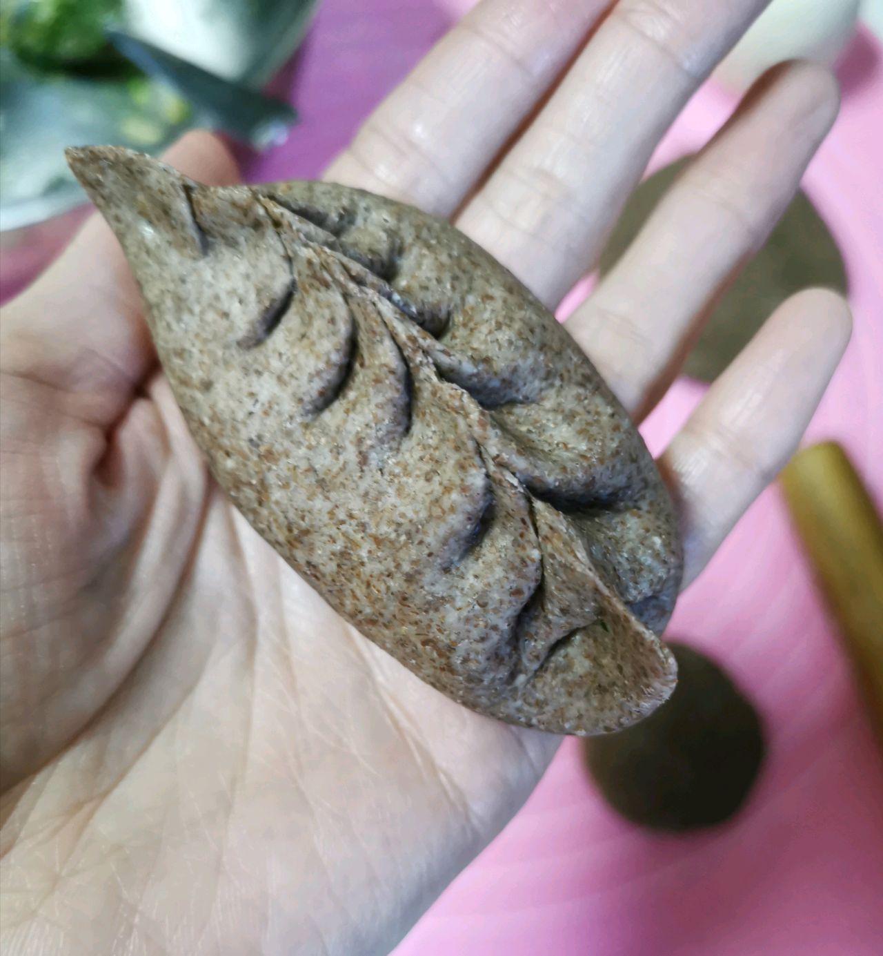 黑全麦茴香素馅柳叶包