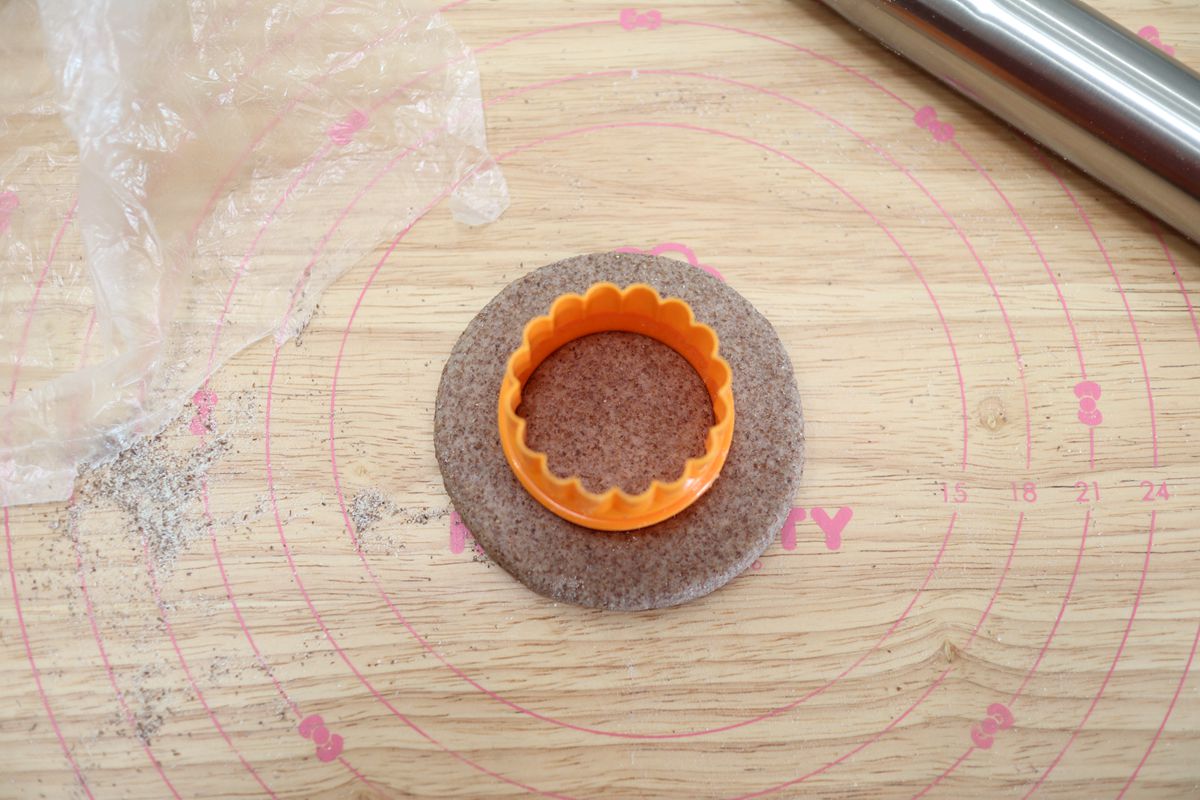 黑全麦甜甜圈小熊馒头