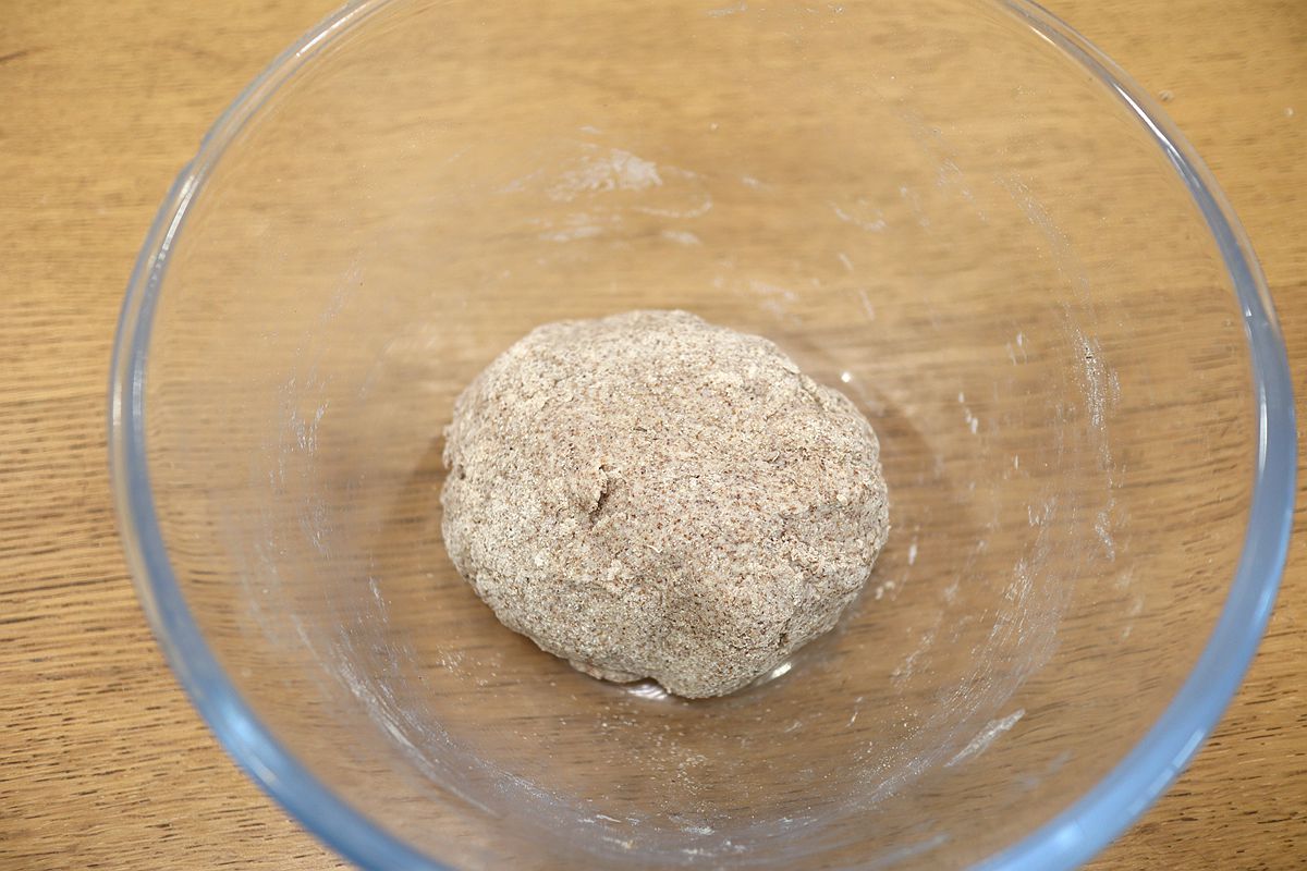 黑全麦小熊豆沙包