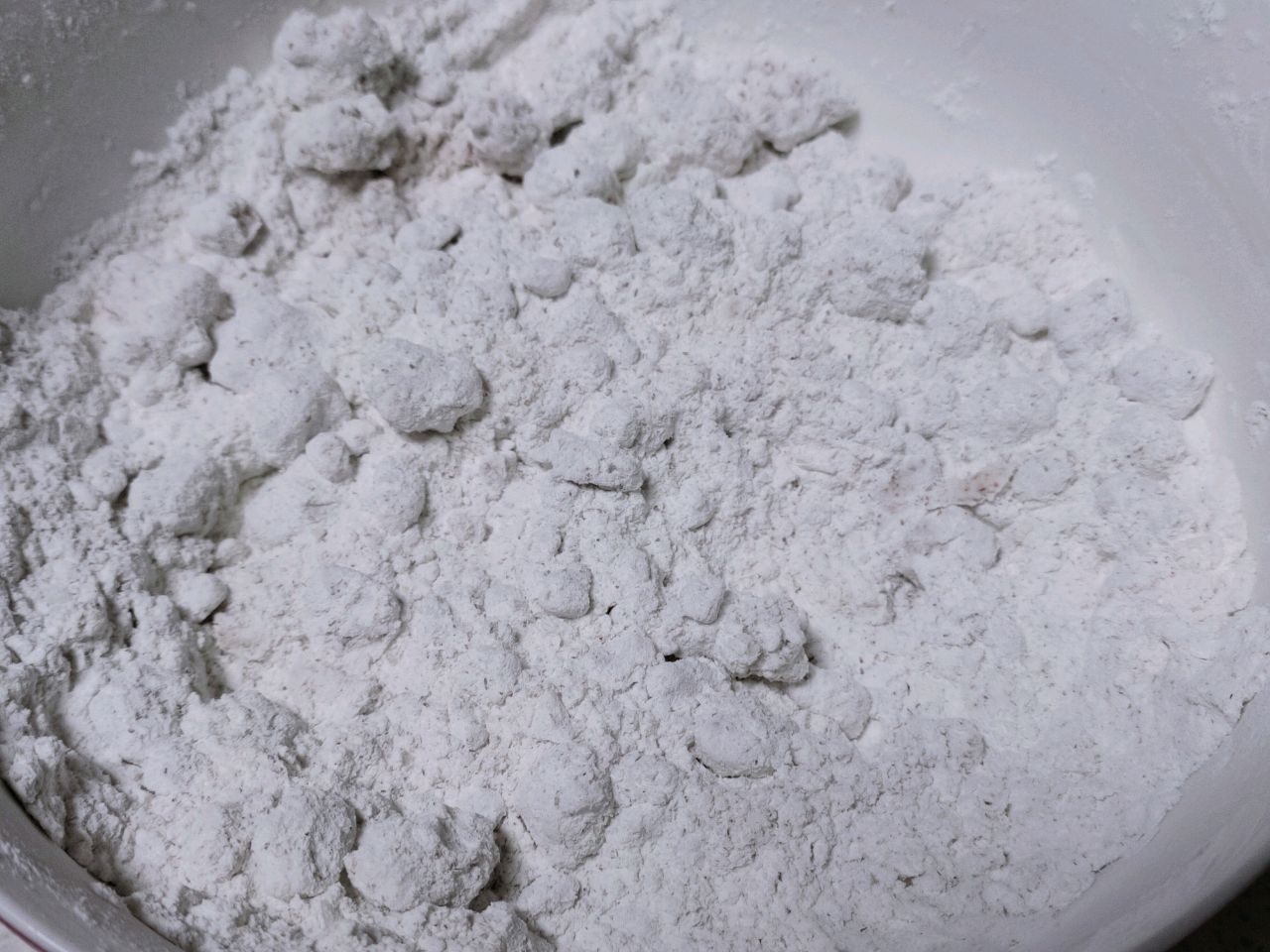 黑全麦自发粉松糕