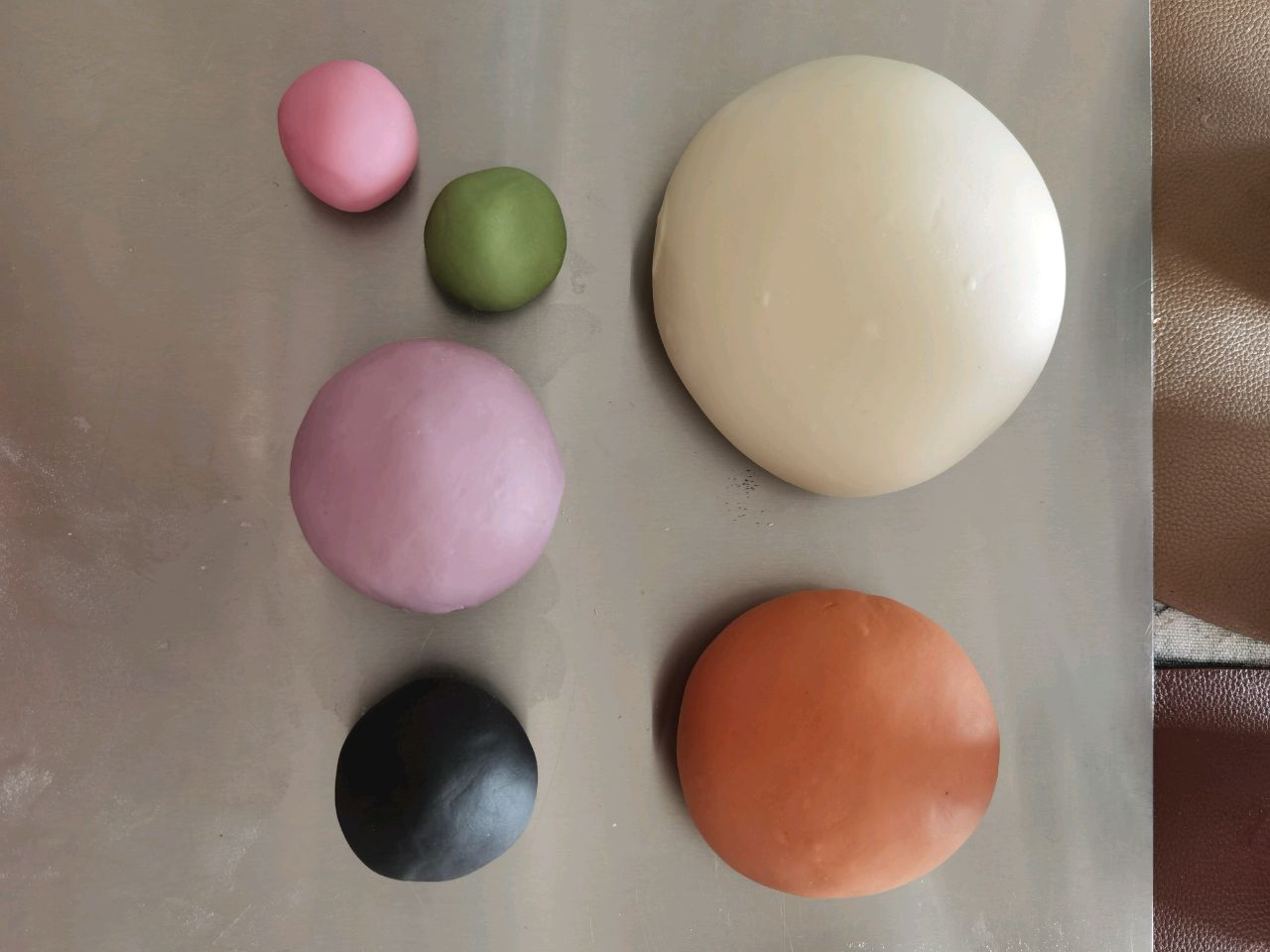 嘿!我是馒头!假如我在过万圣节...