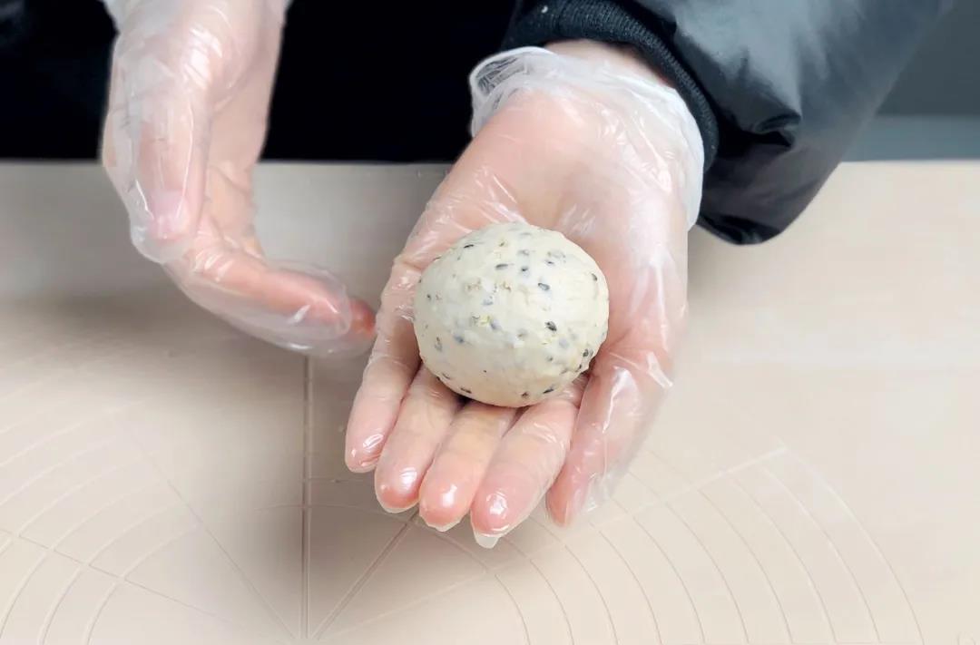 黑小麦馒头