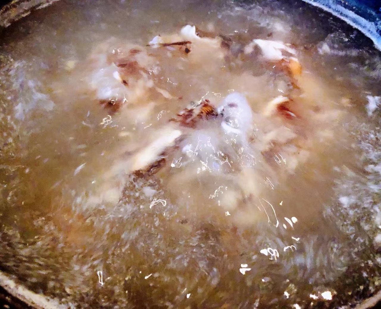 黑鱼豆腐汤