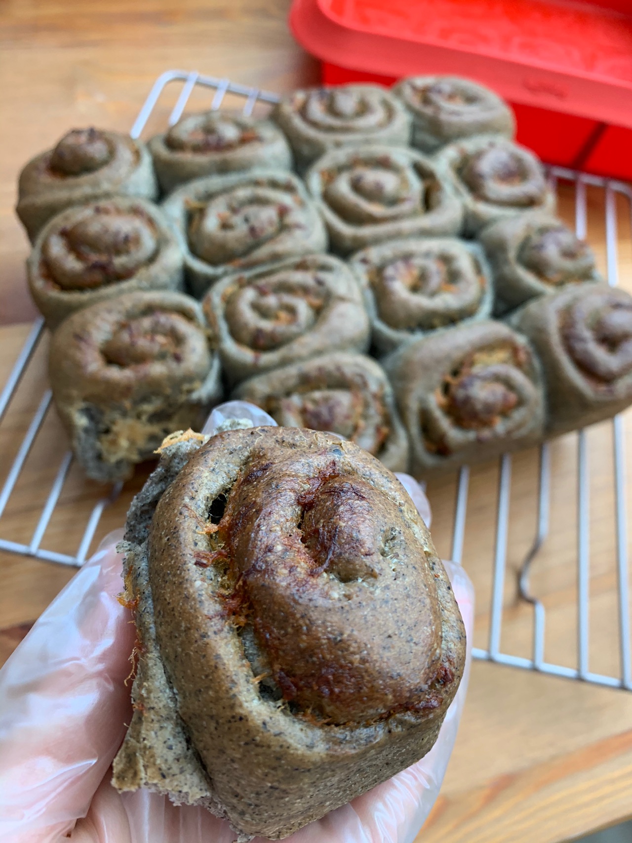 黑芝麻肉松面包（波兰种）