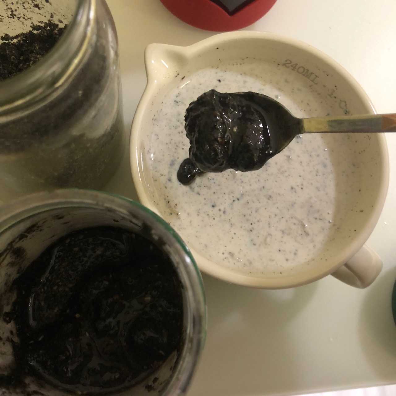 黑芝麻酸奶杯