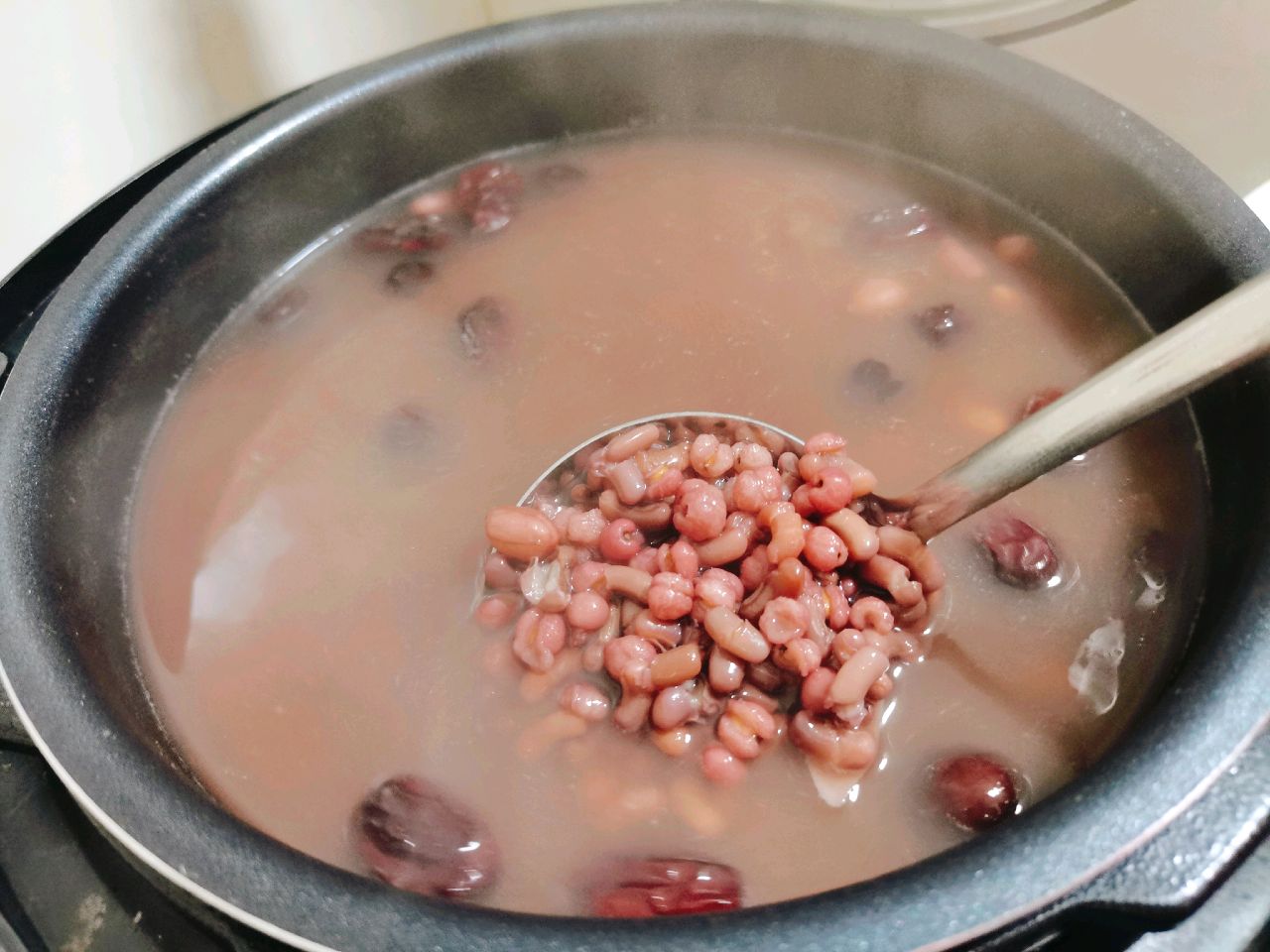 红豆花生薏米粥