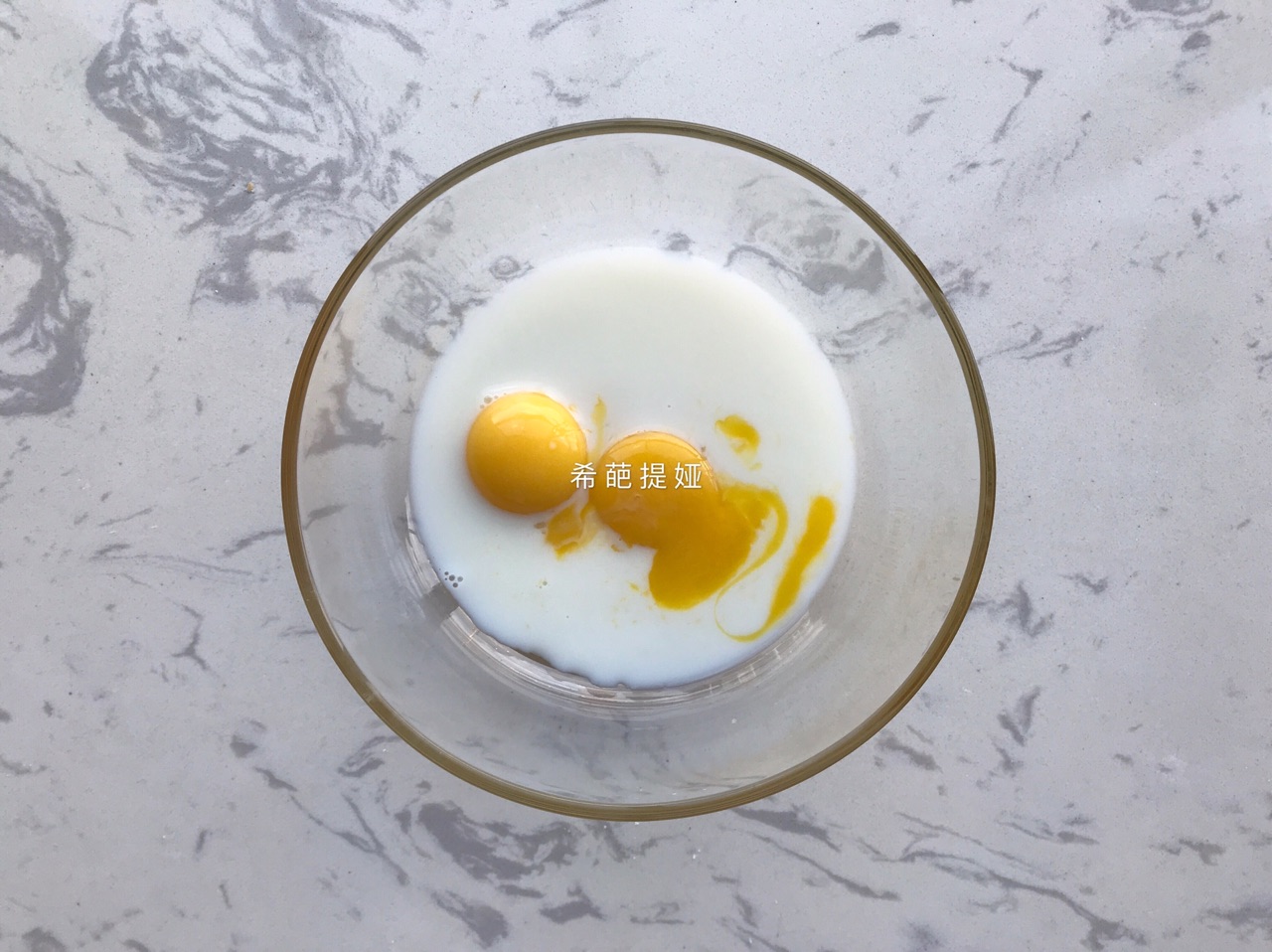 红豆莲蓉塔