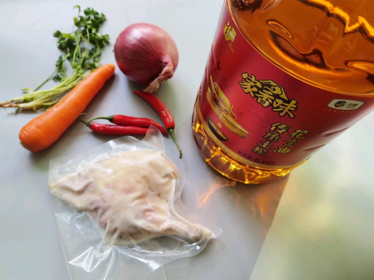 红红火火腊鸭煲