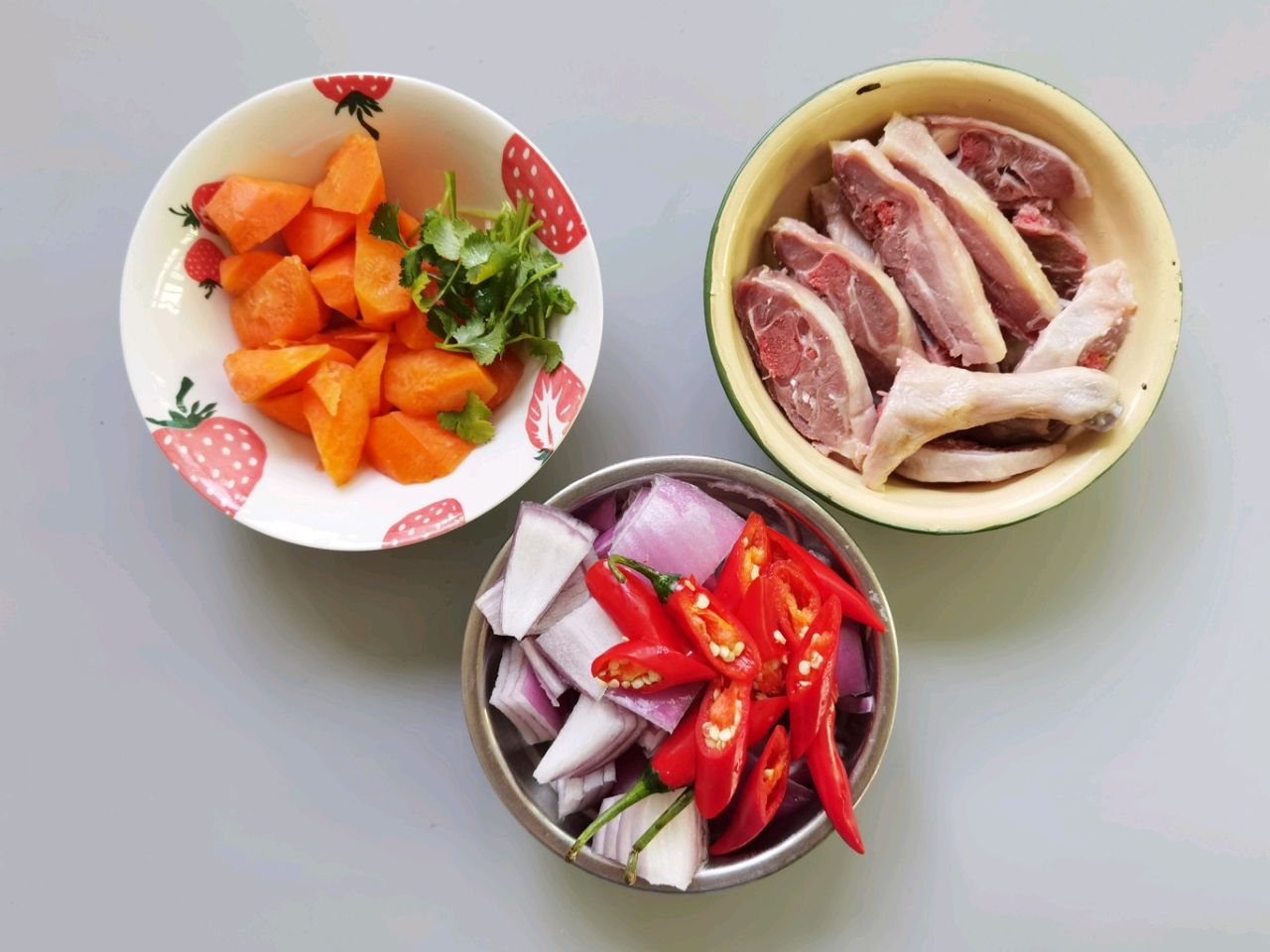 红红火火腊鸭煲