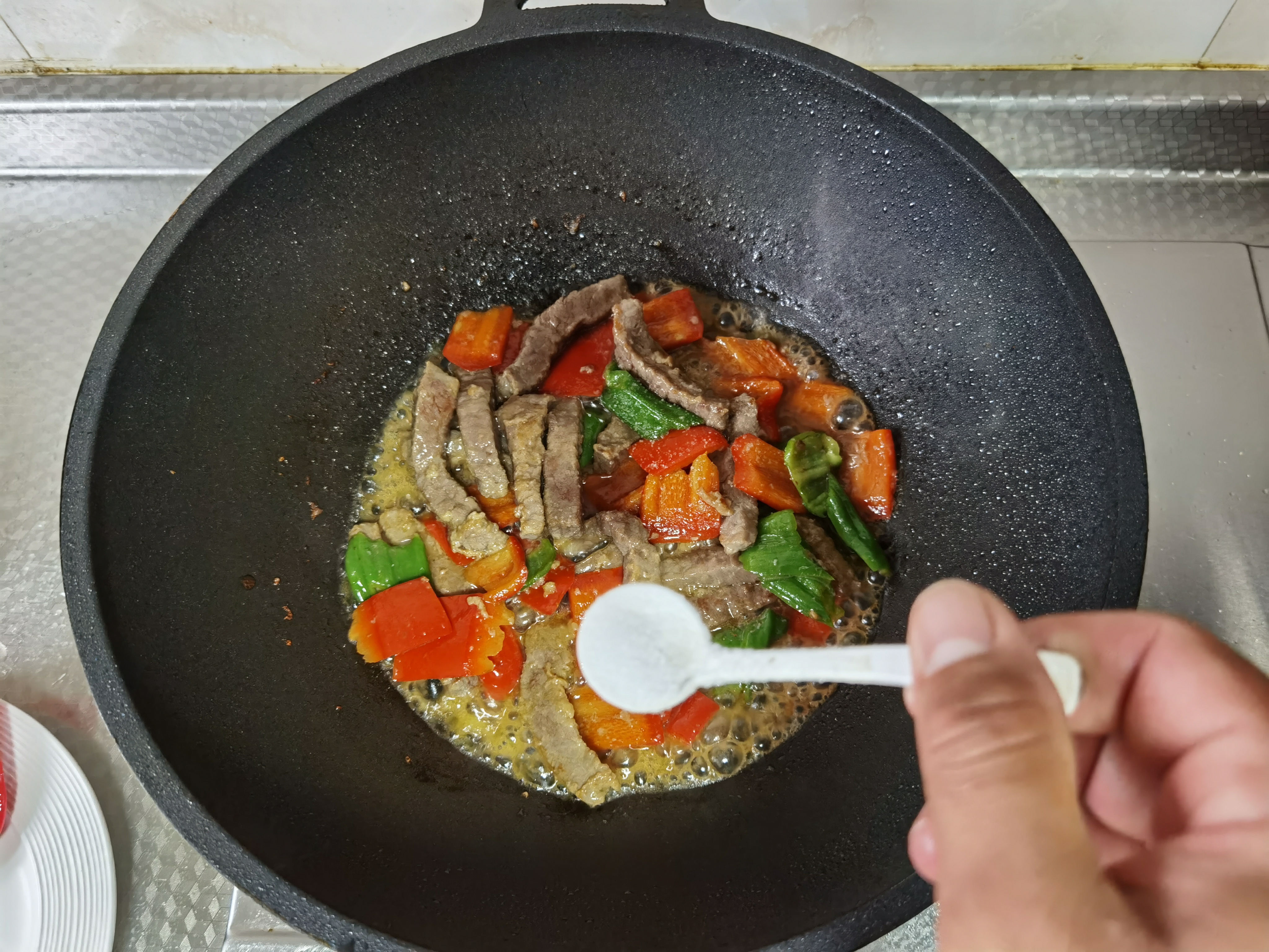 红红火火青红椒小炒牛肉
