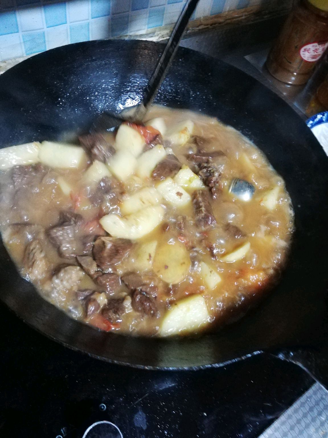 红烩土豆牛肉
