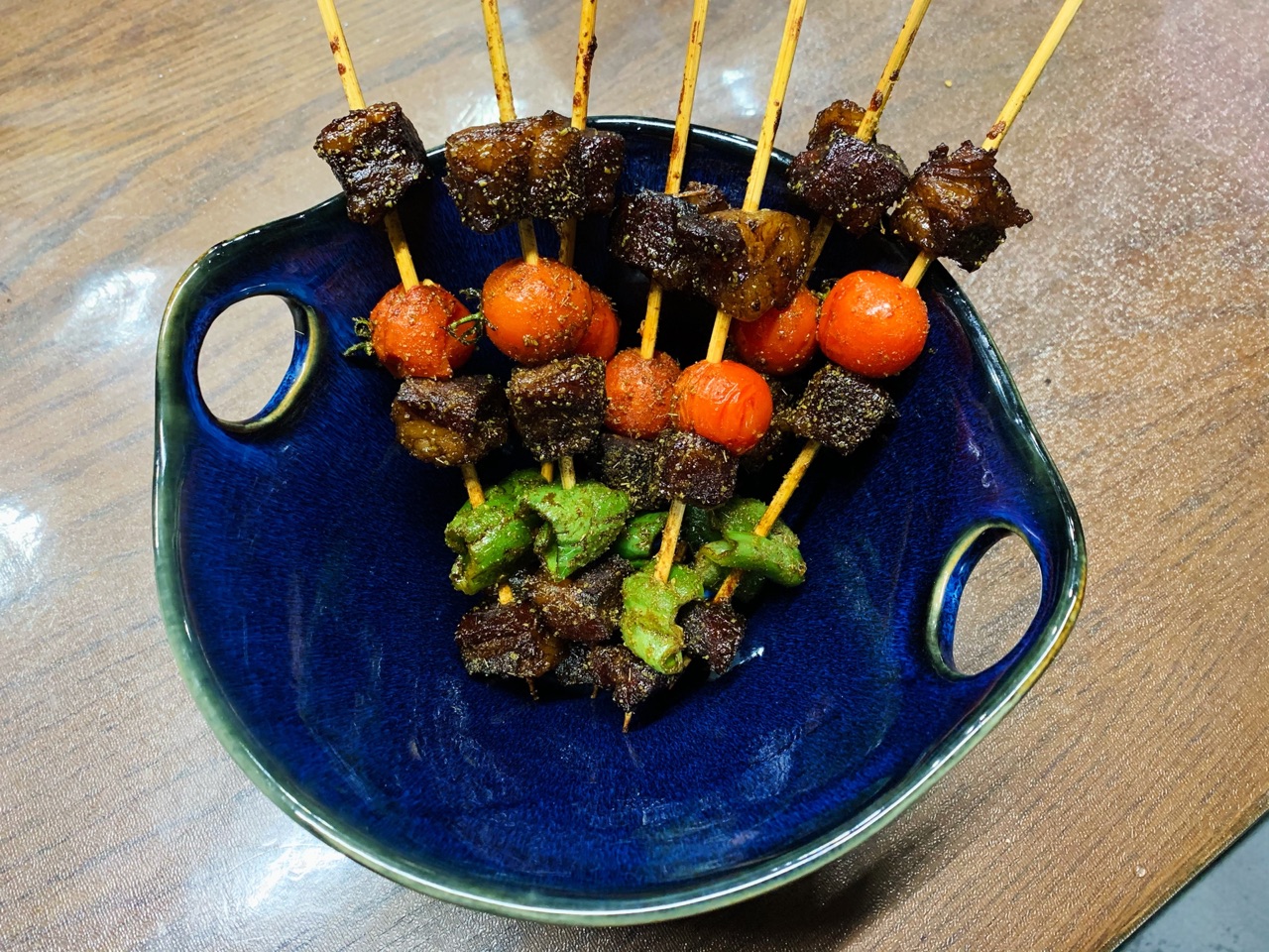 红酒和牛烤串