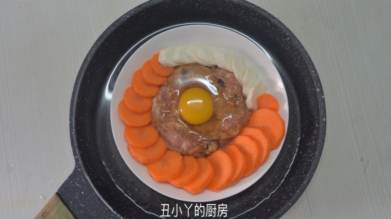 红萝卜+山药+马蹄蒸肉饼+蒸蛋