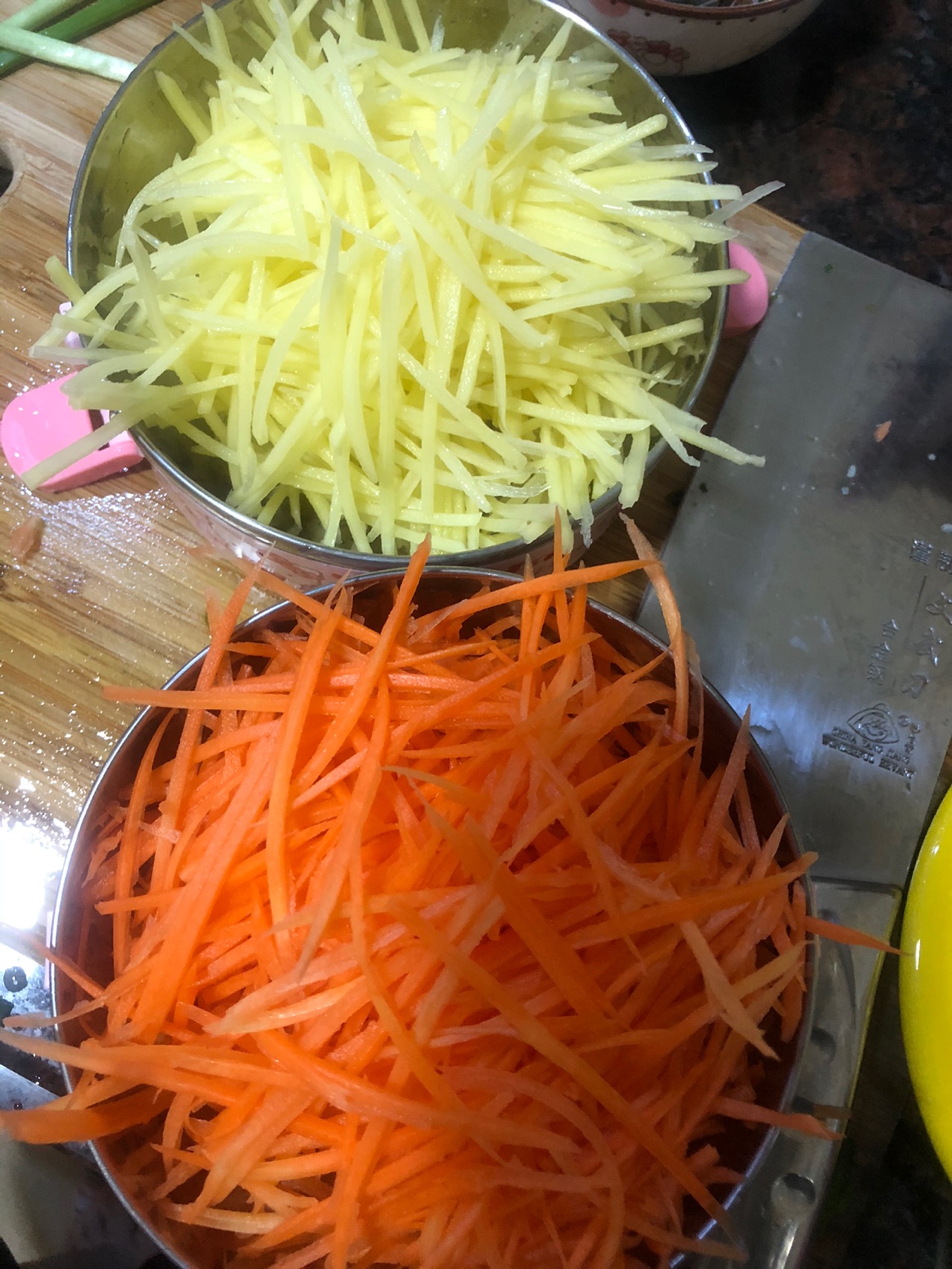 红萝卜土豆丝