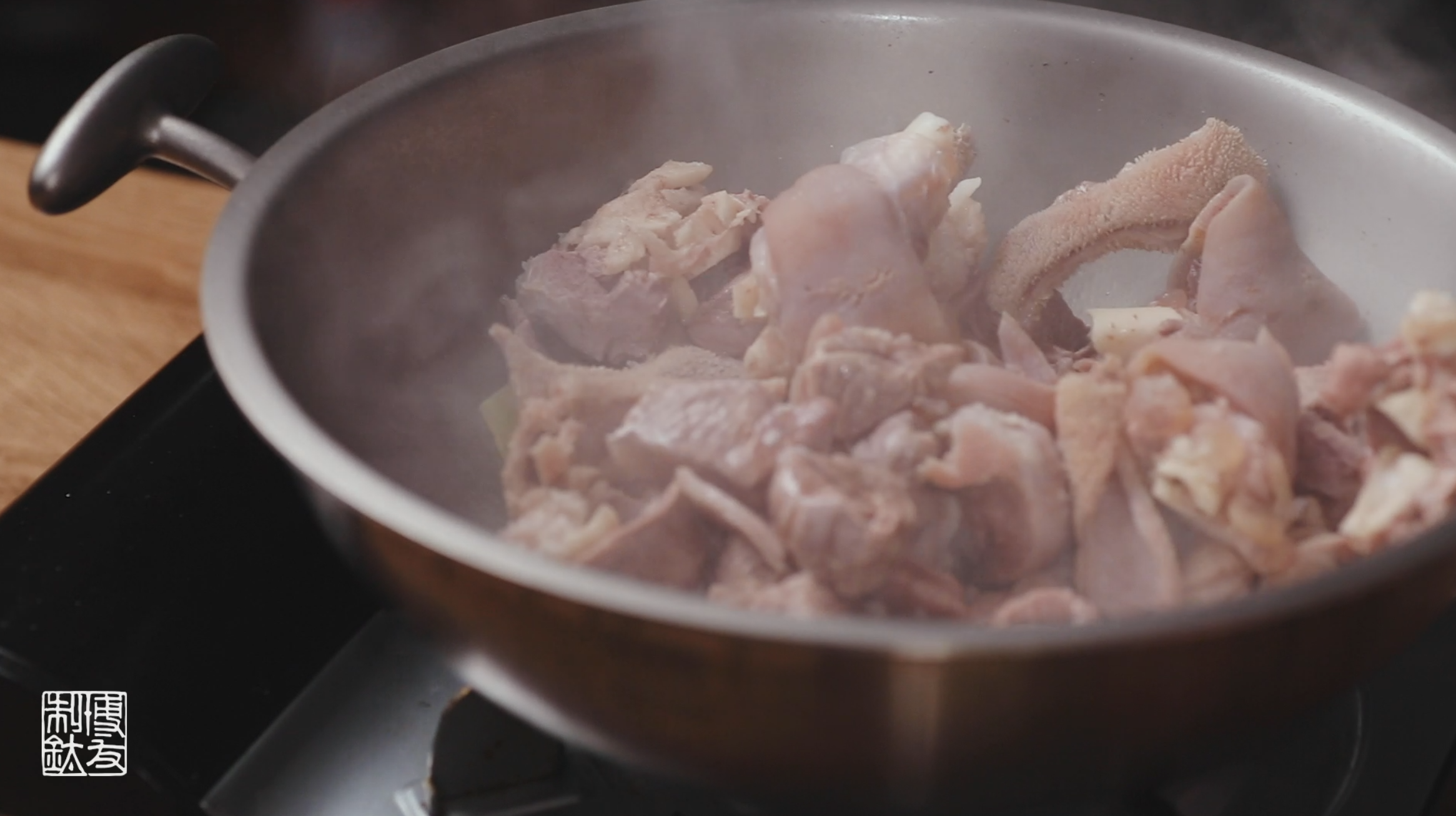 红焖羊肉煲