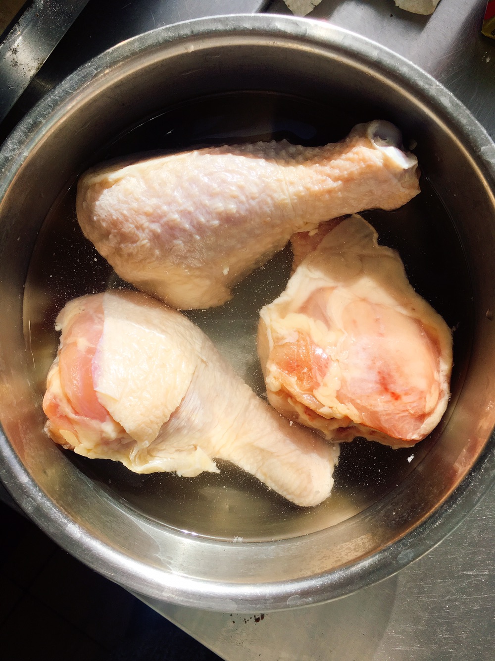 红烧板栗土豆炖鸡