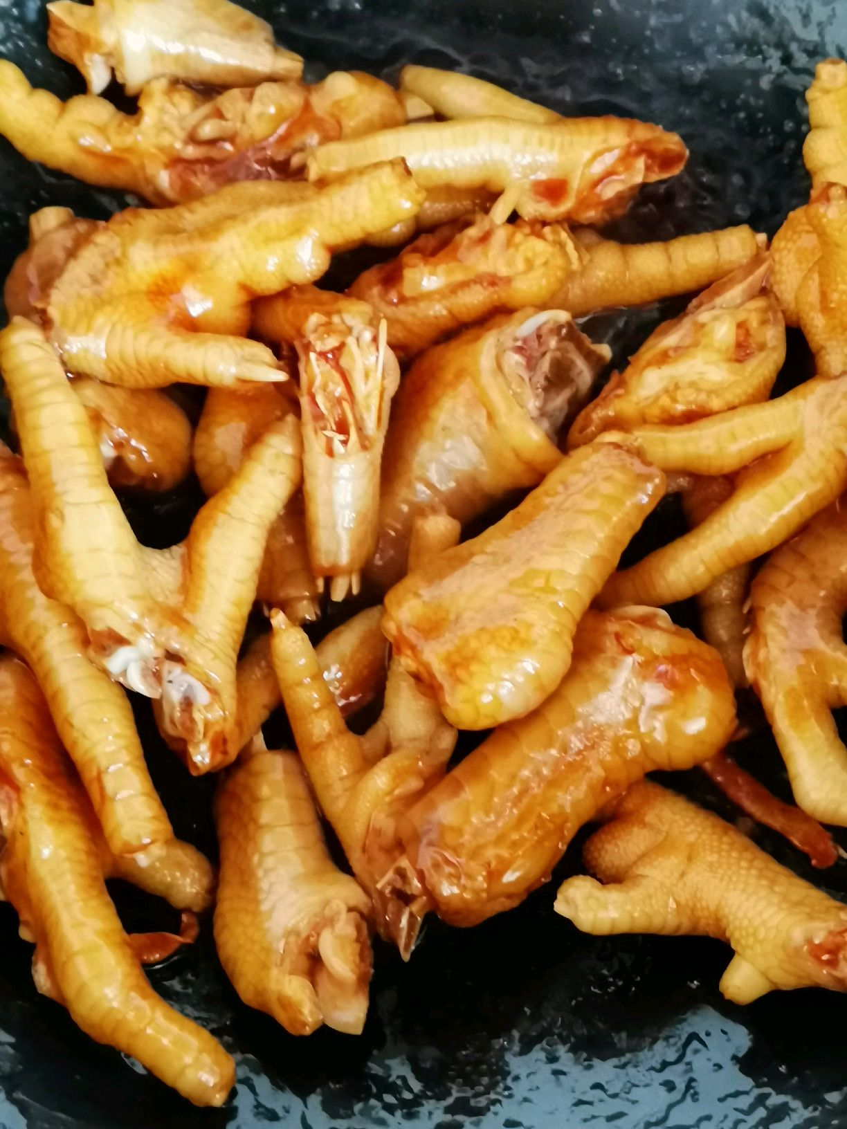 红烧凤爪焖黄豆