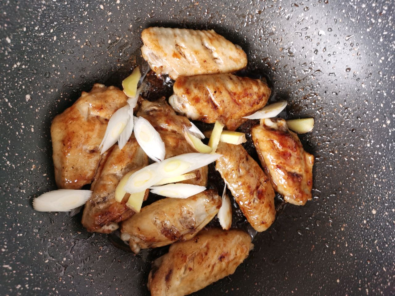 红烧鸡翅