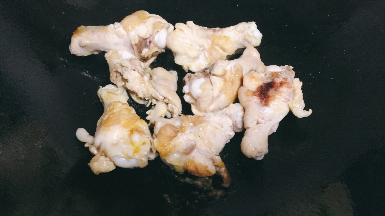 红烧鸡翅根