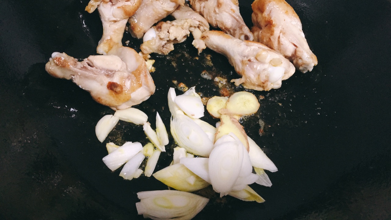 红烧鸡翅根