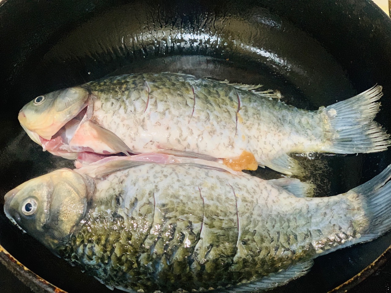红烧鲫鱼