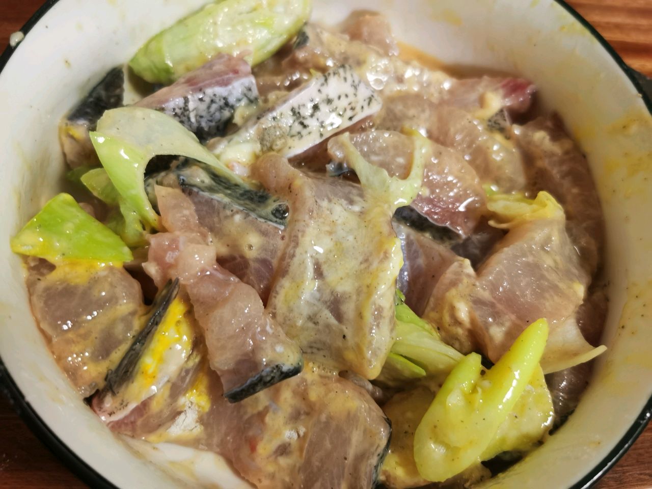 红烧鲢鱼煲