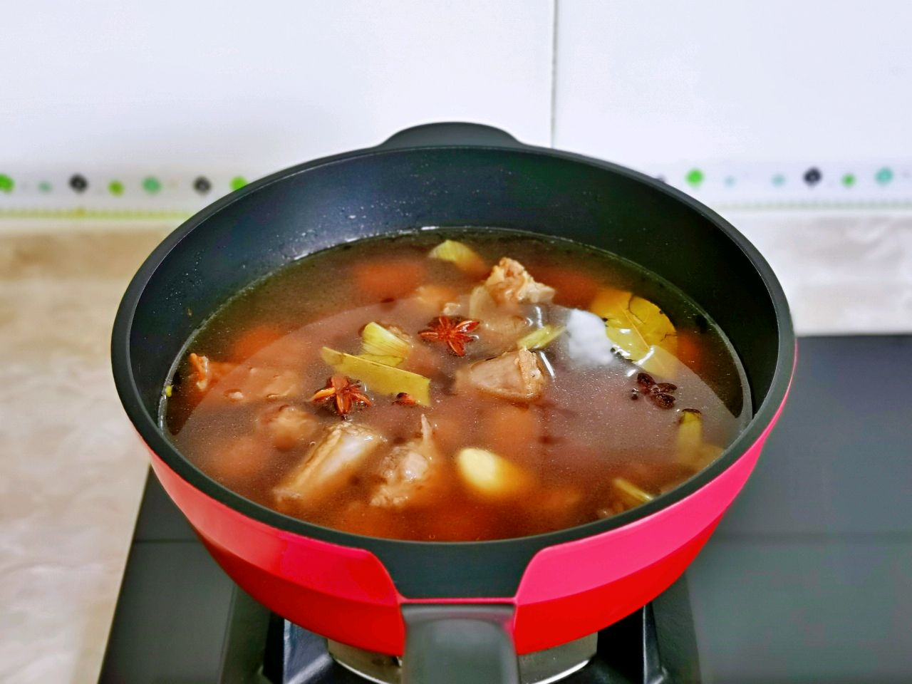 红烧麻辣鸭脖