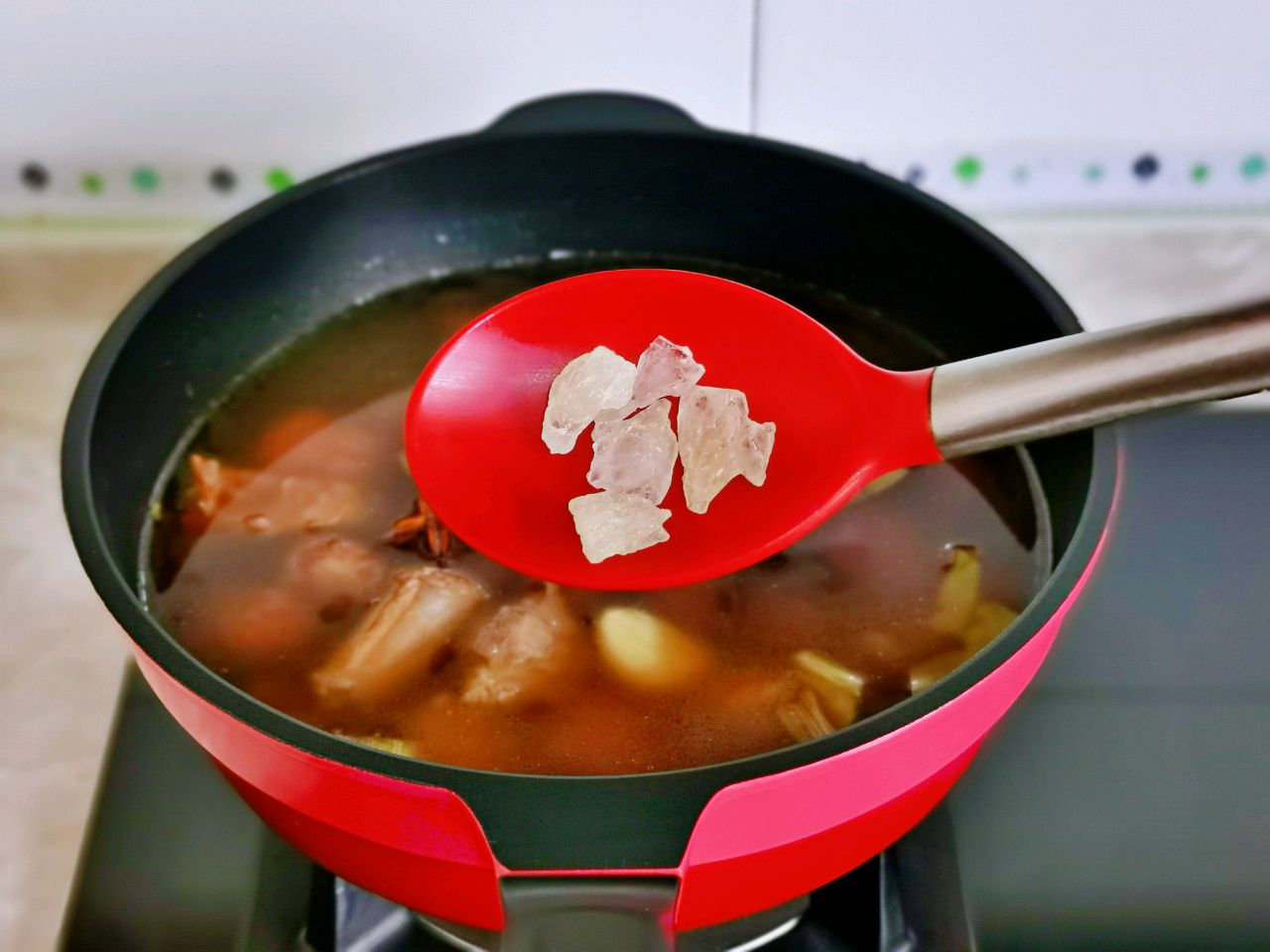 红烧麻辣鸭脖