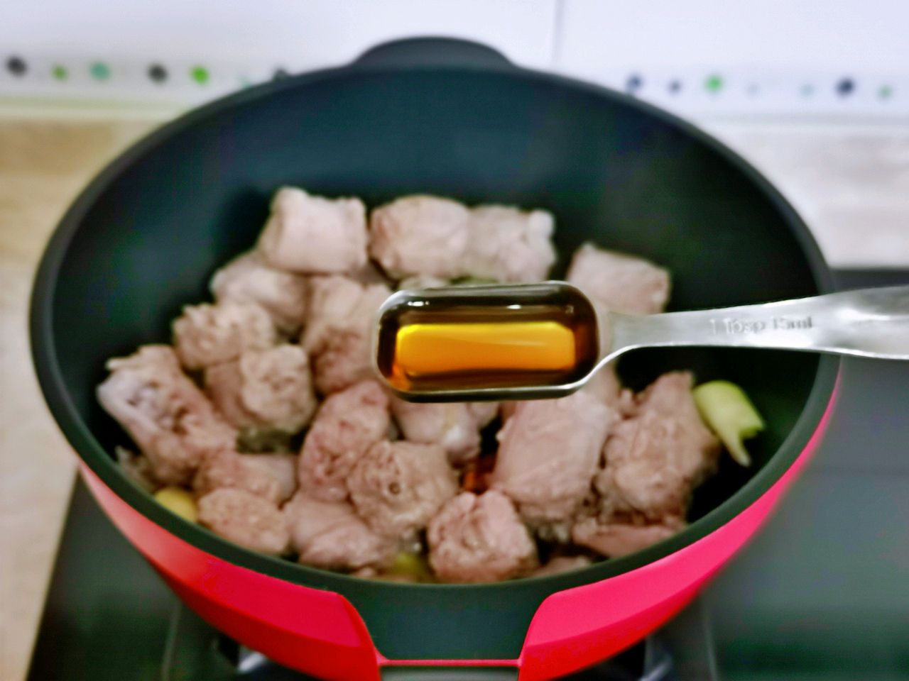 红烧麻辣鸭脖