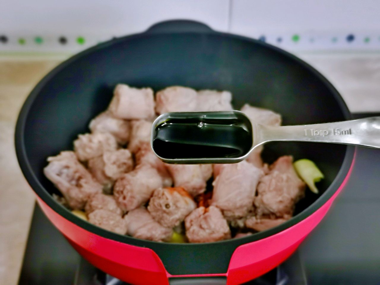 红烧麻辣鸭脖