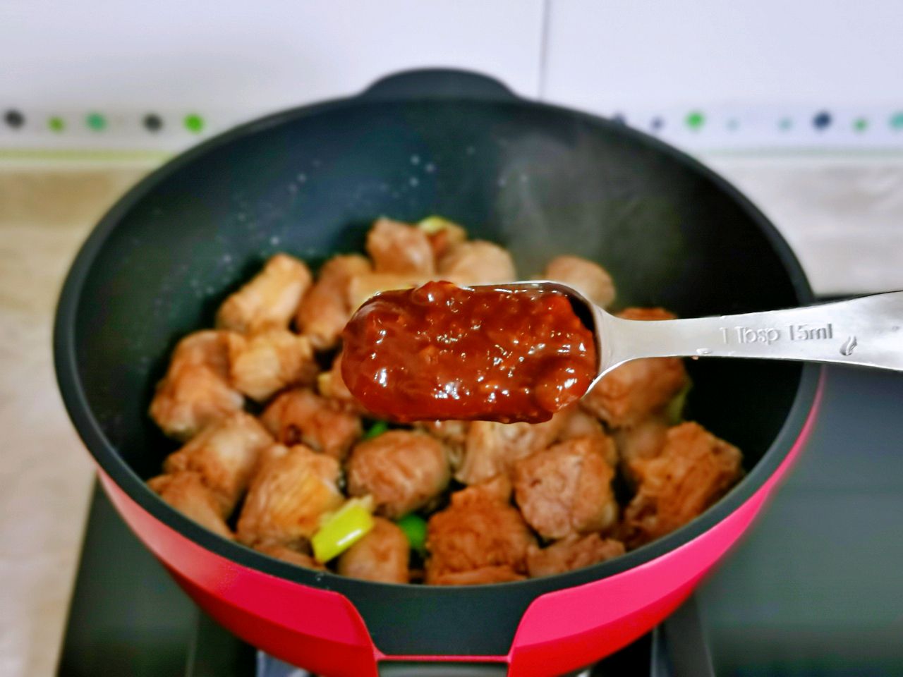 红烧麻辣鸭脖