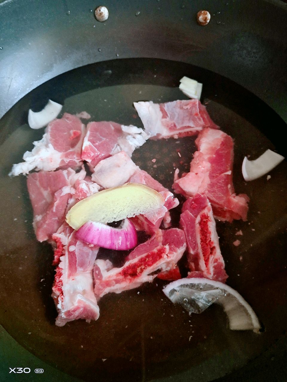 红烧牛排骨，鲜香牛排
