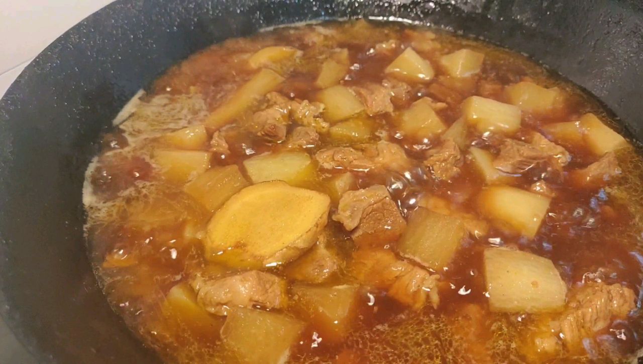 红烧牛肉炖萝卜