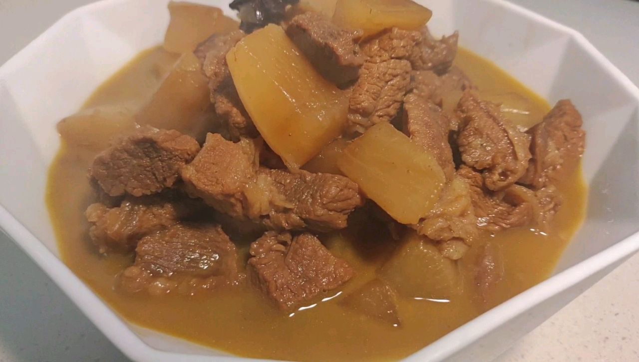 红烧牛肉炖萝卜
