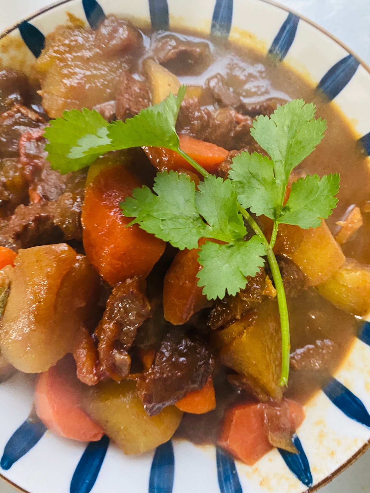 红烧牛肉炖土豆
