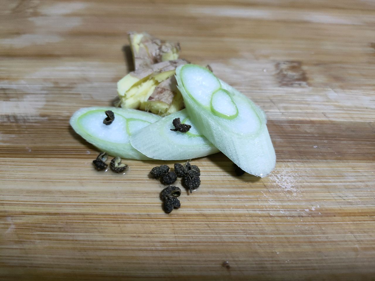 红烧牛肉米线/面（川味）