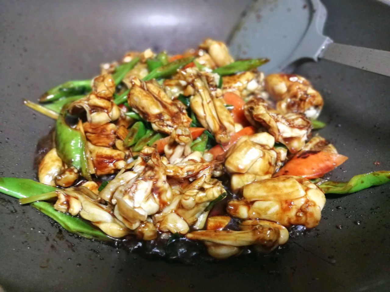 红烧牛蛙