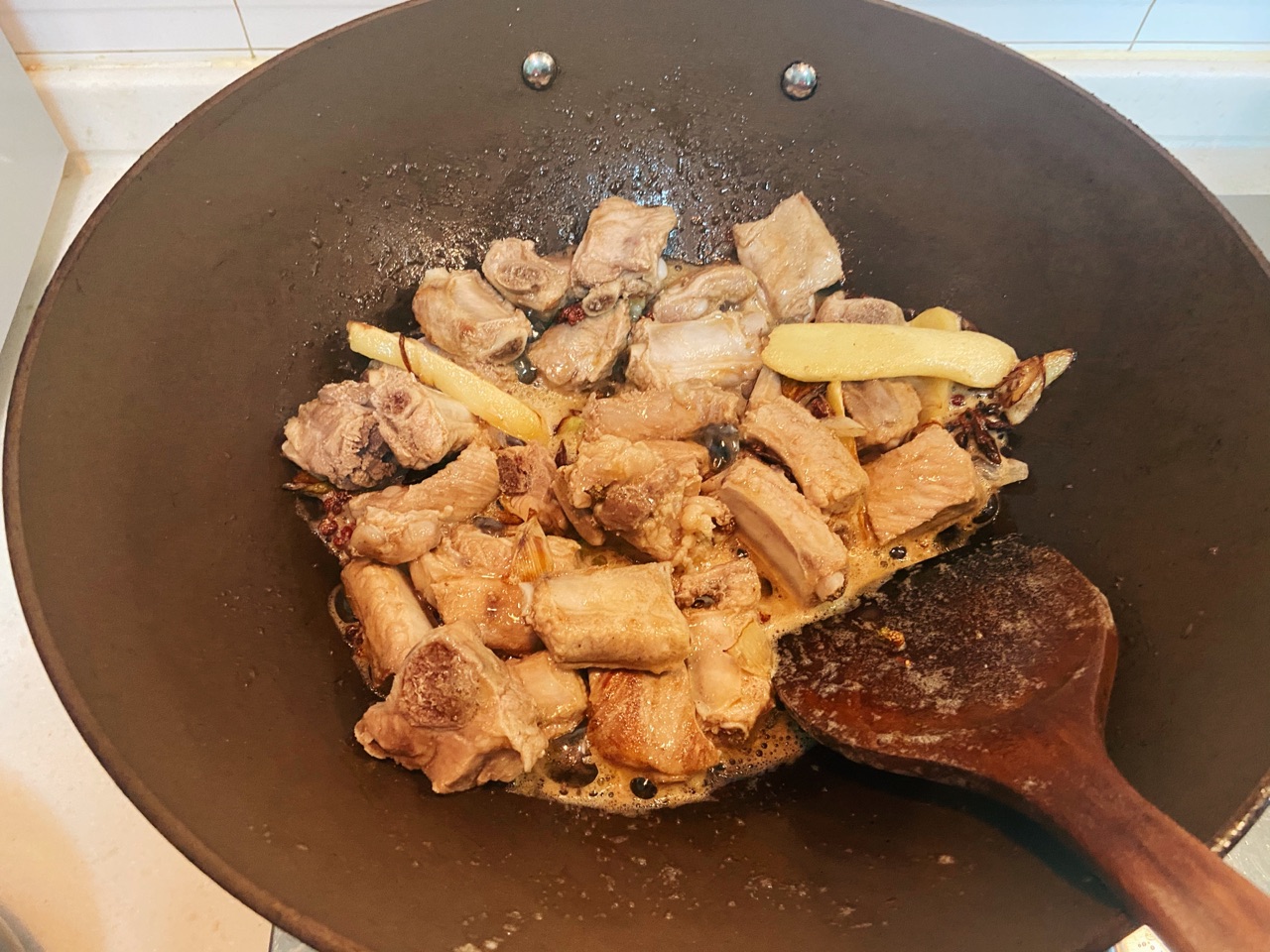 红烧排骨