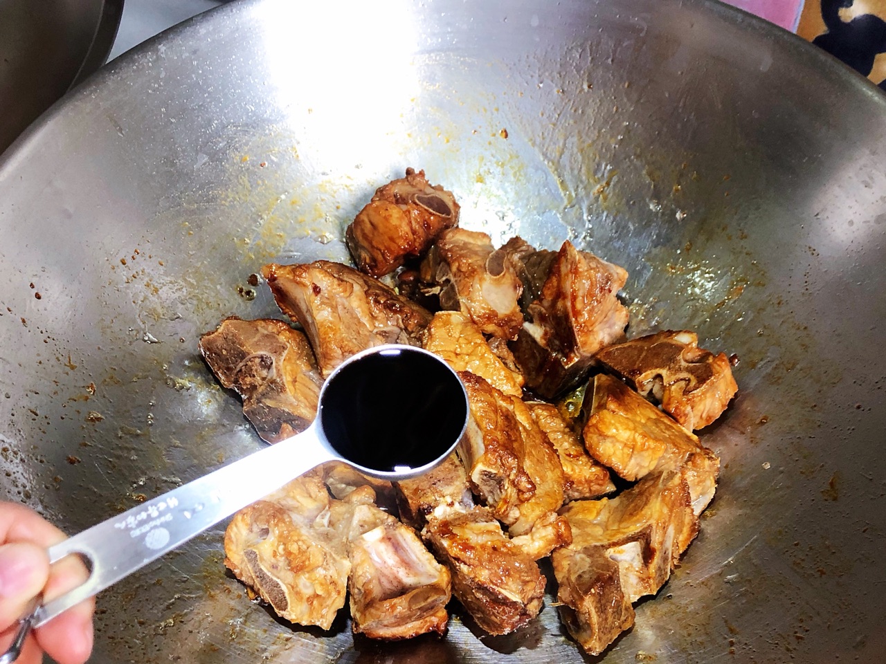 红烧排骨鹌鹑蛋