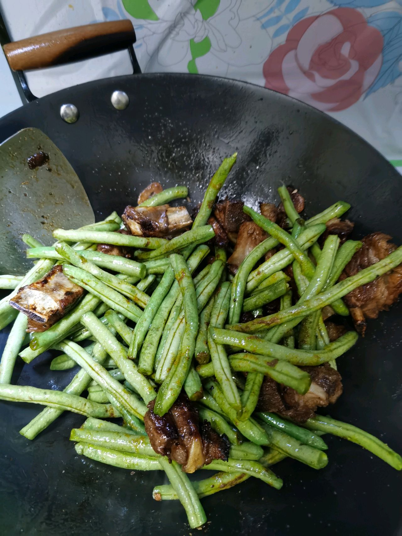 红烧排骨炖豆角
