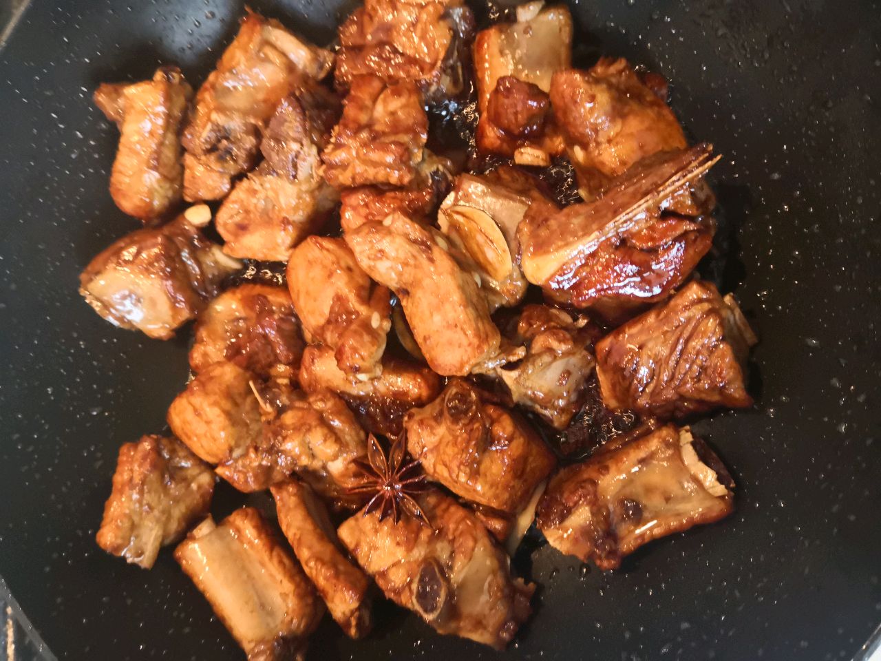 红烧排骨炖土豆
