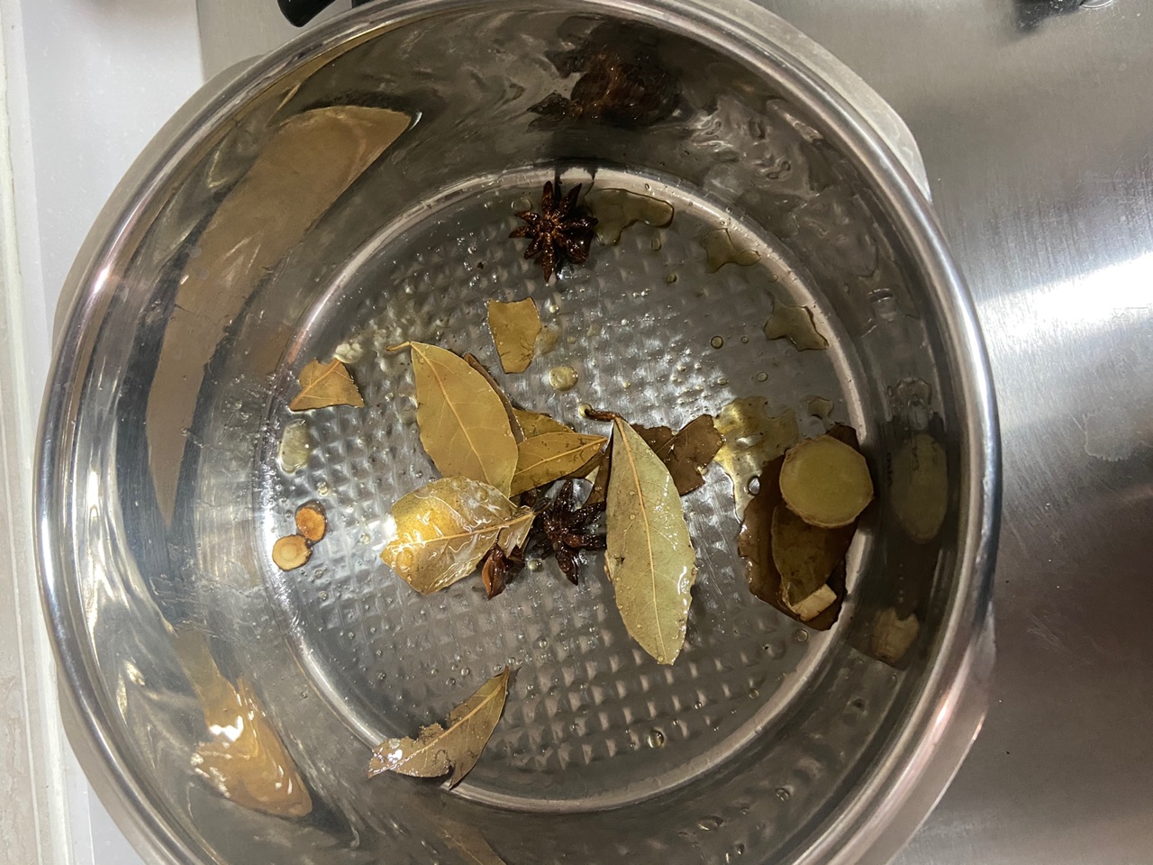 红烧排骨鸡翅根