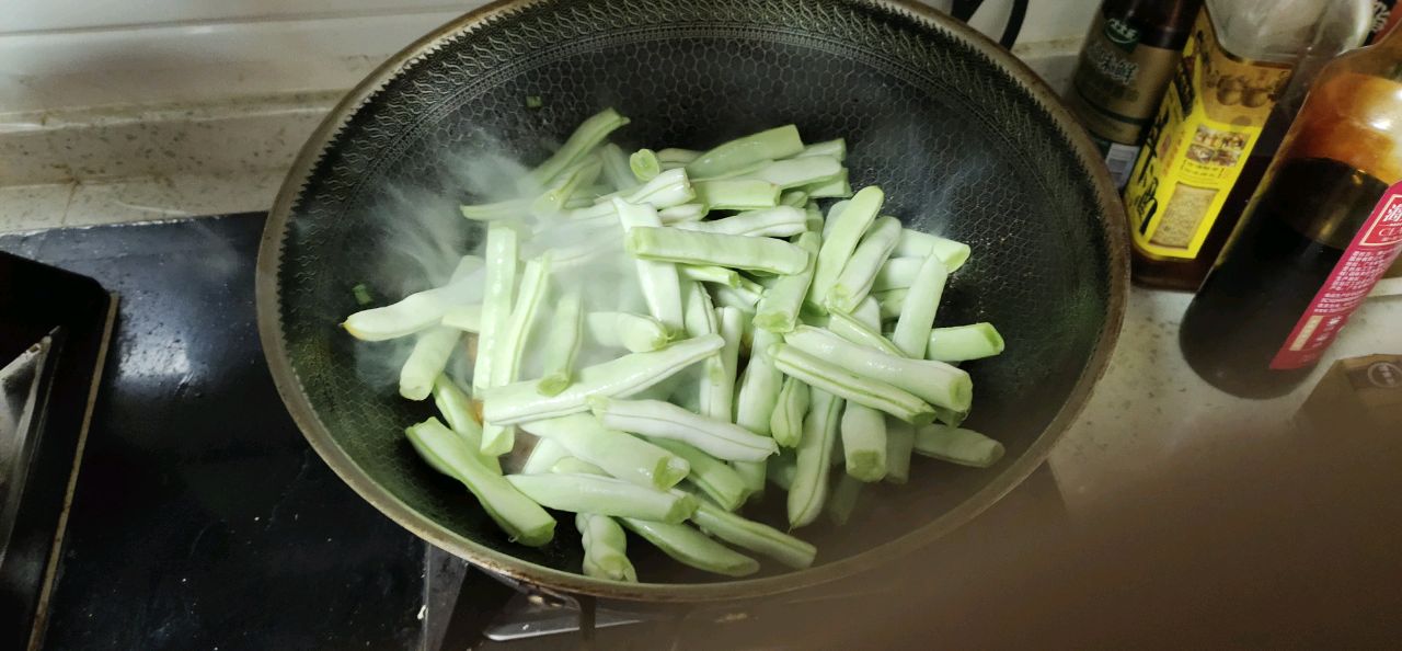 红烧肉炖豆角土豆