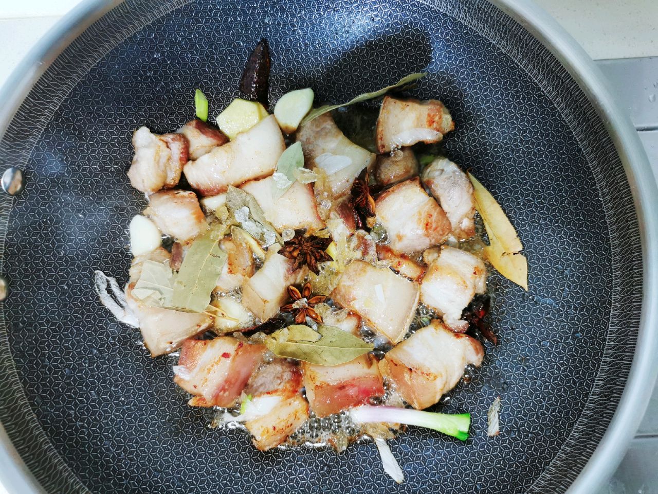 红烧肉肥而不腻～香糯下饭