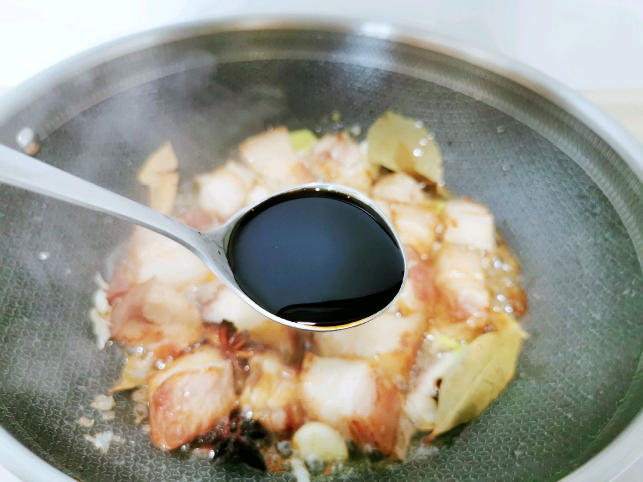 红烧肉肥而不腻～香糯下饭