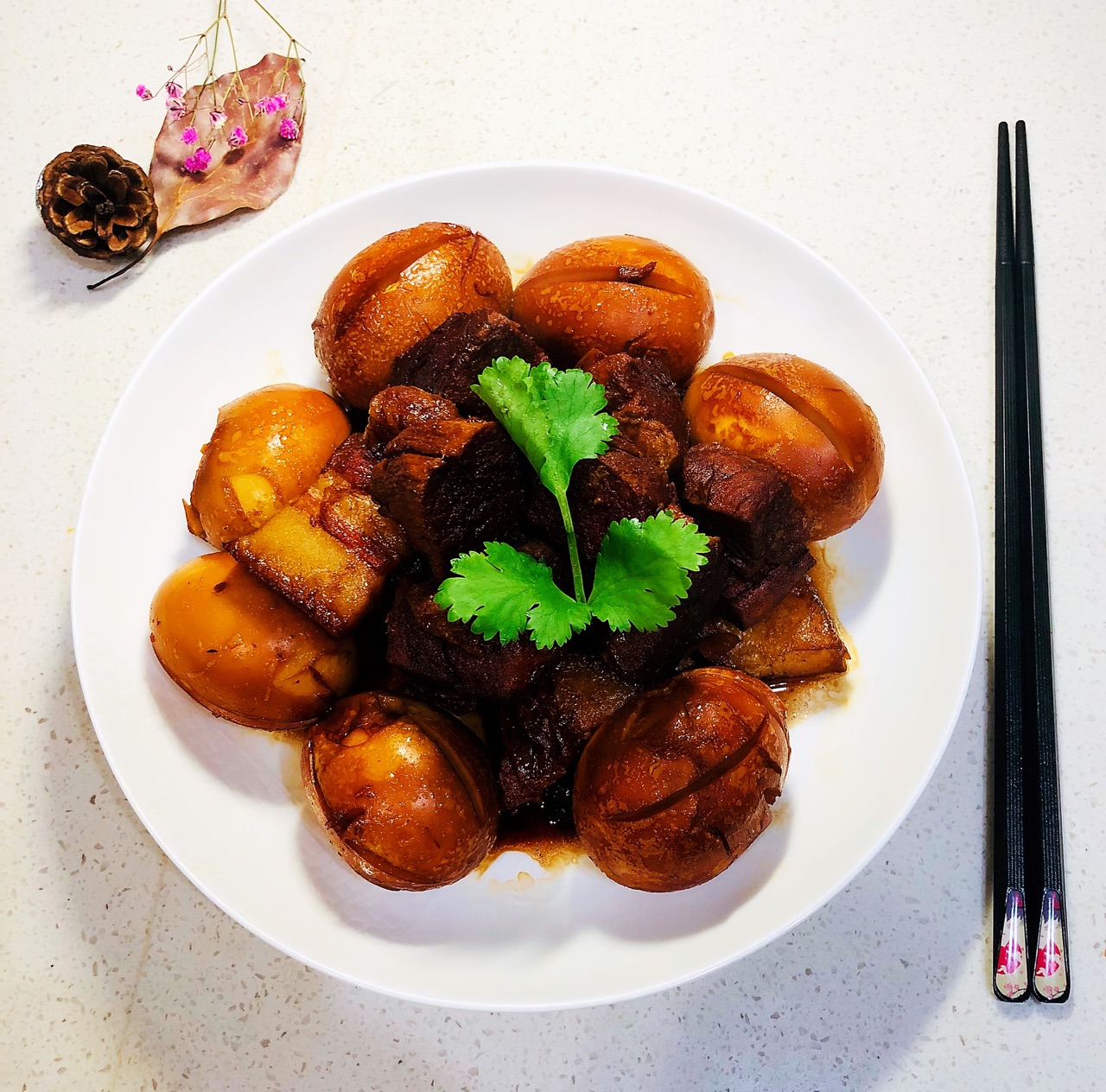 红烧肉和蛋