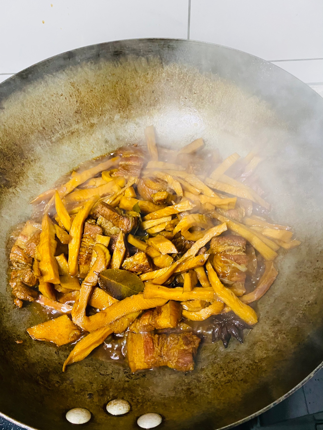 红烧肉闷笋干