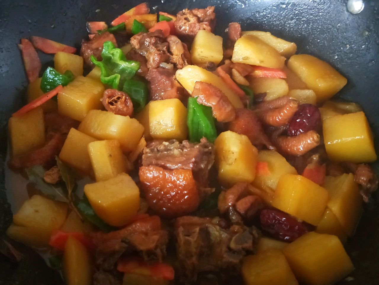 红烧土豆鸡(滋补下饭）