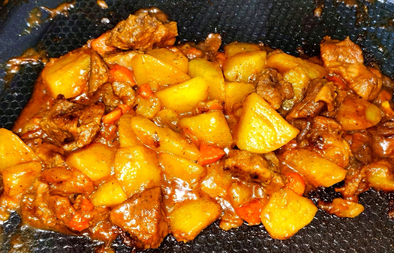 红烧土豆牛腩