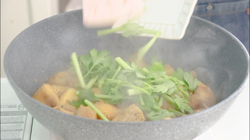 红烧油豆腐
